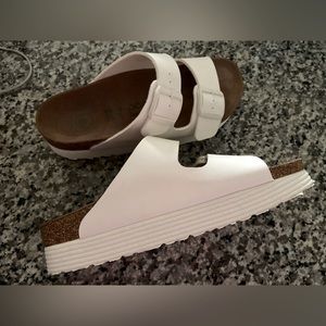 White platform Birkenstock’s